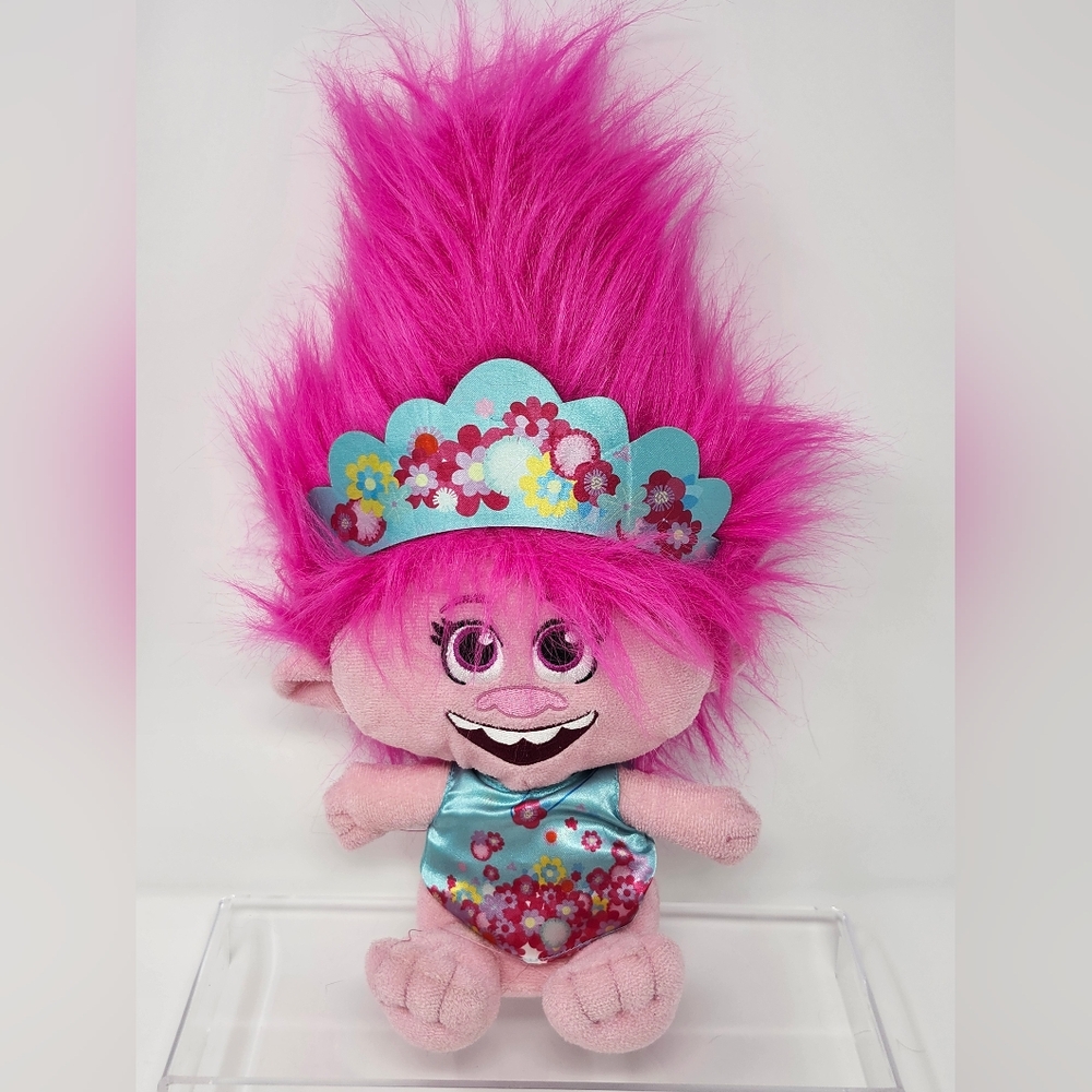 Poppy Dreamworks Trolls Plush with Pink Hair and Blue Outfit